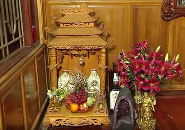 Thủ tục chuyển bát hương sang bàn thờ mới