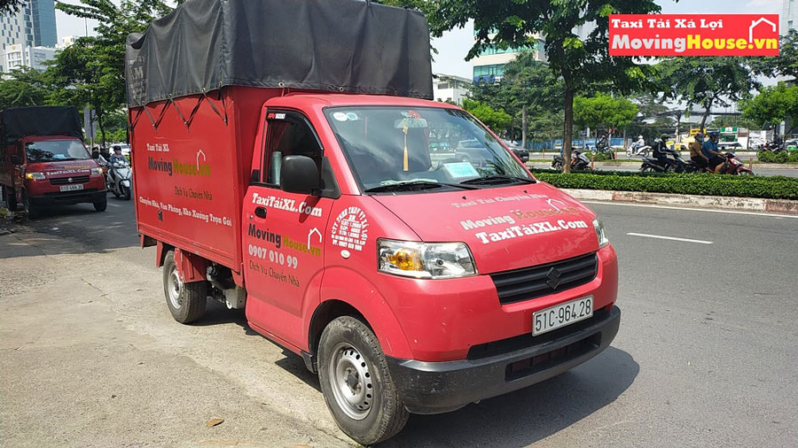Xe tải vận chuyển