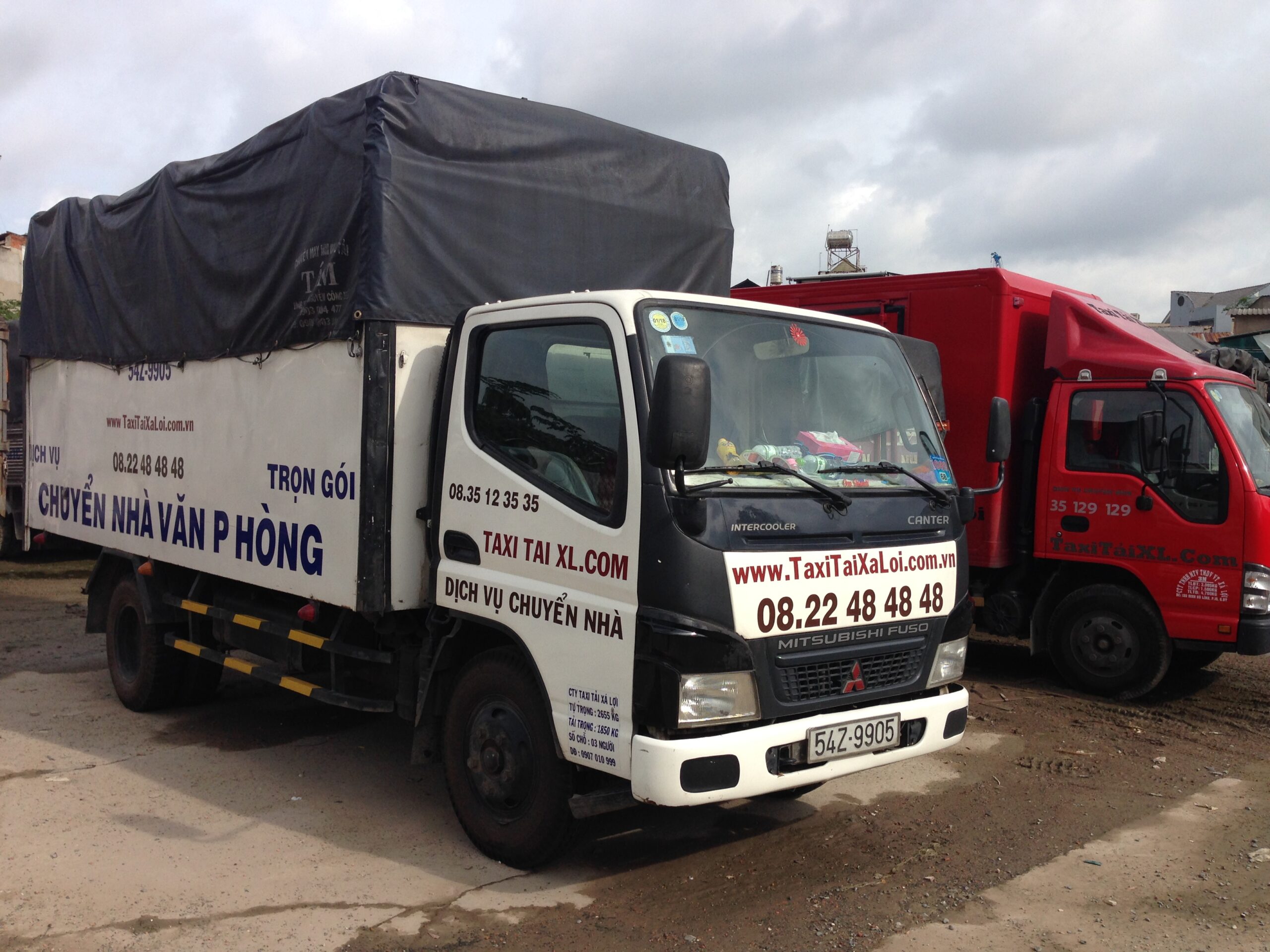 Xe tải chở hàng Củ Chi thùng kín