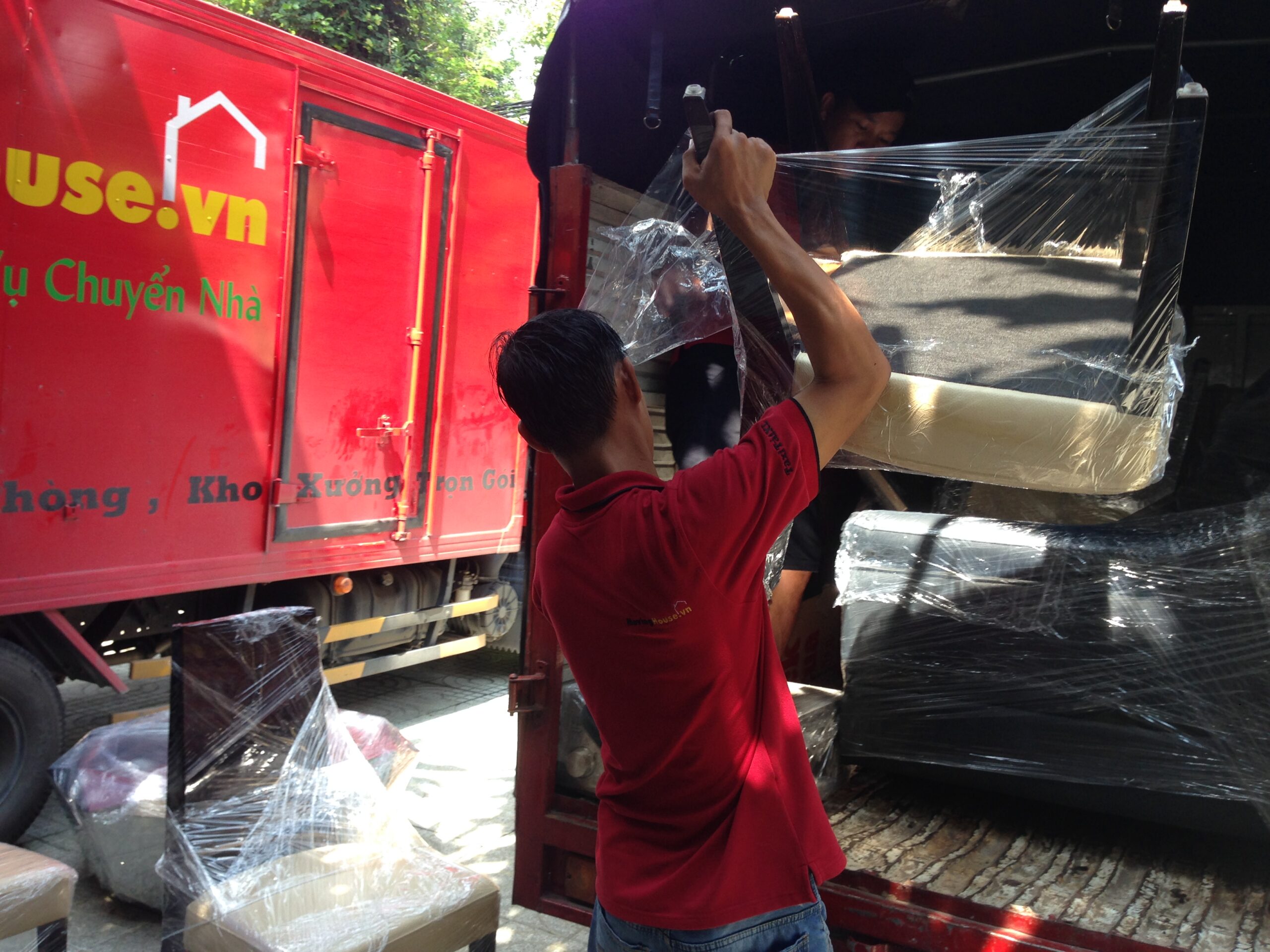  tải chở hàng hóc môn