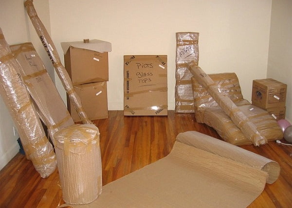 Sử dụng thùng carton phù hợp đóng gói hàng hóa